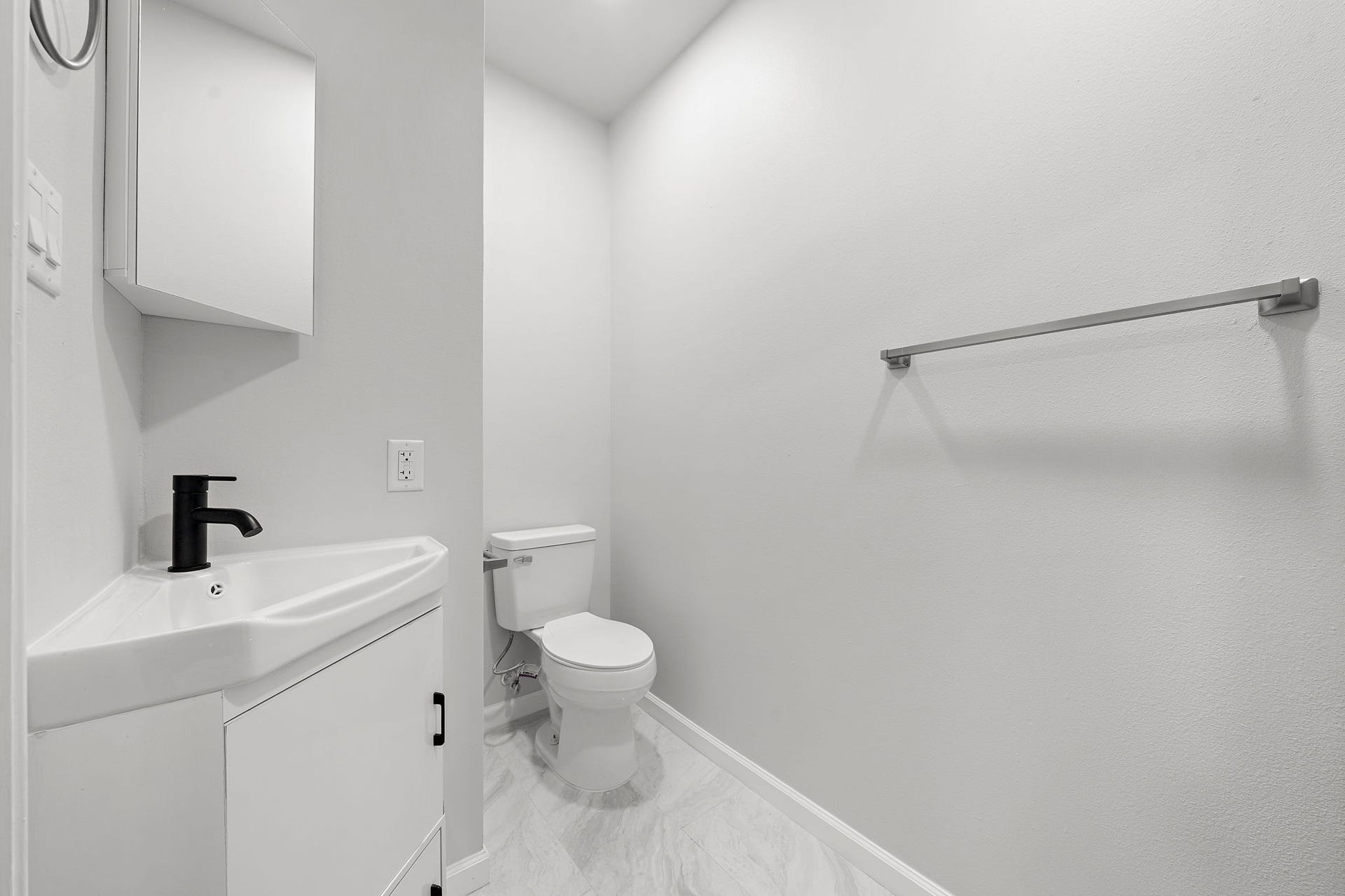 803 Avenue K Unit F, Galveston, TX 77550 803 Avenue K Unit F, Galveston, TX 77550