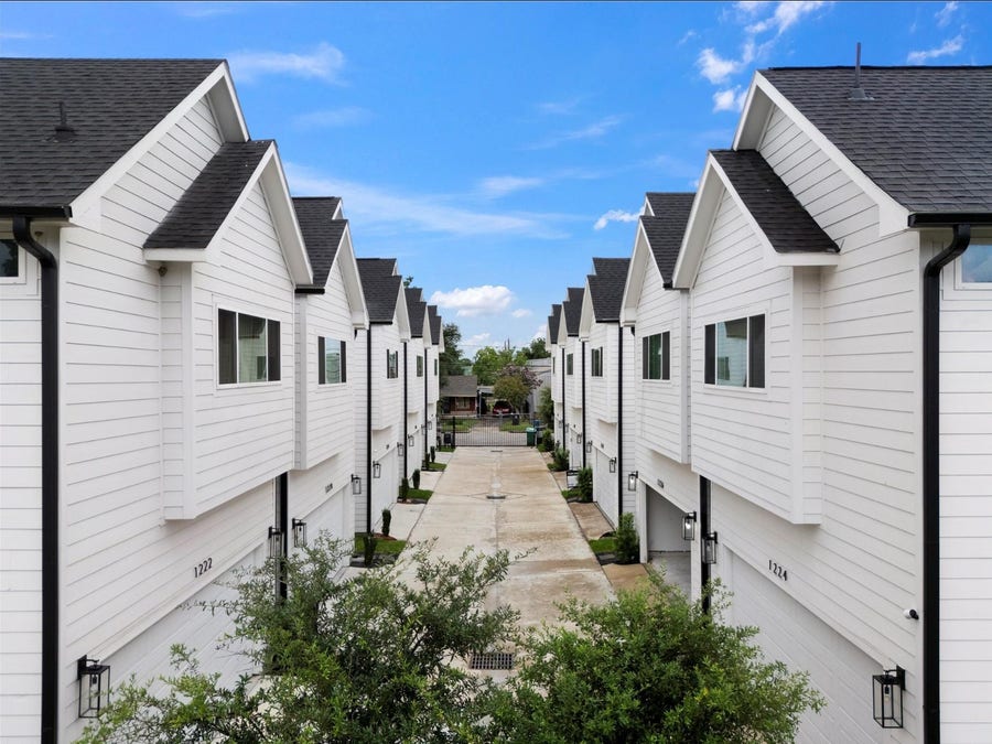Property photo for 1220 Mcneil Street, Houston, TX