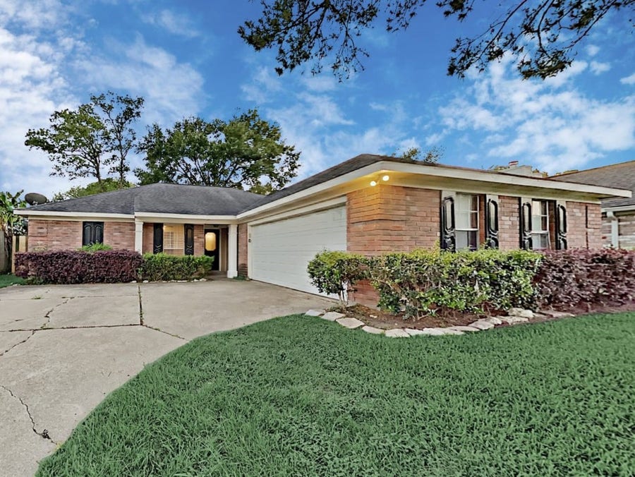 Property photo for 18083 Glenledi Drive, Houston, TX