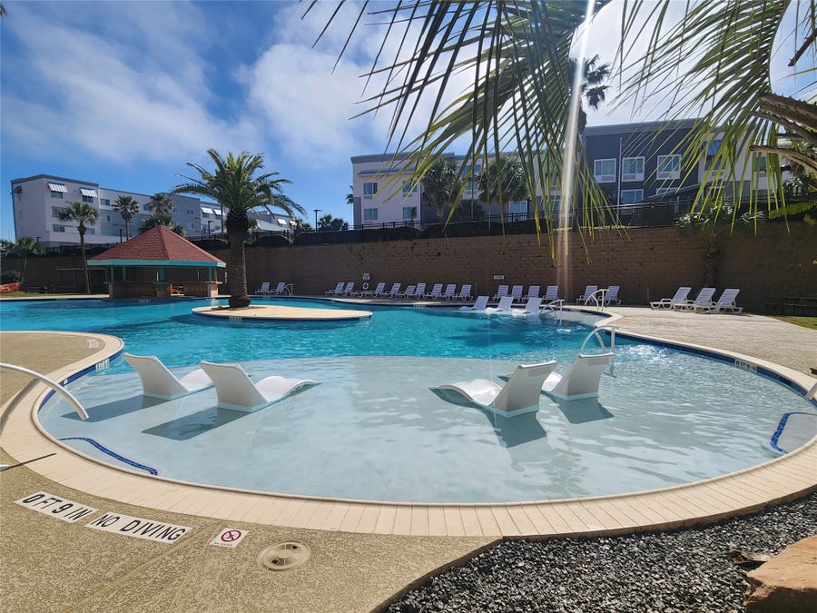 Property photo for 9520 Seawall Boulevard, #108, Galveston, TX
