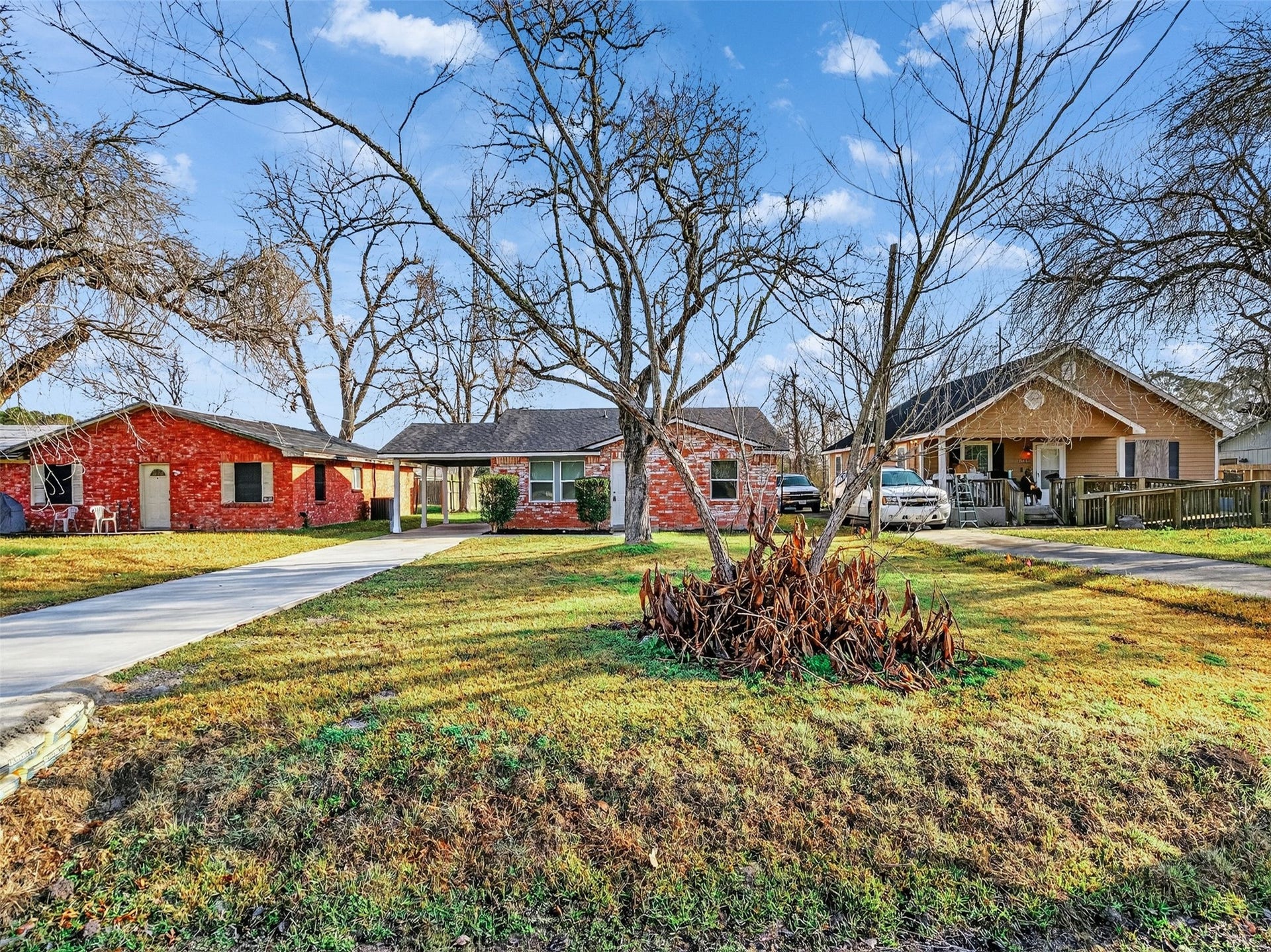 2613 Timber Drive, Dickinson, TX 77539 2613 Timber Drive, Dickinson, TX 77539