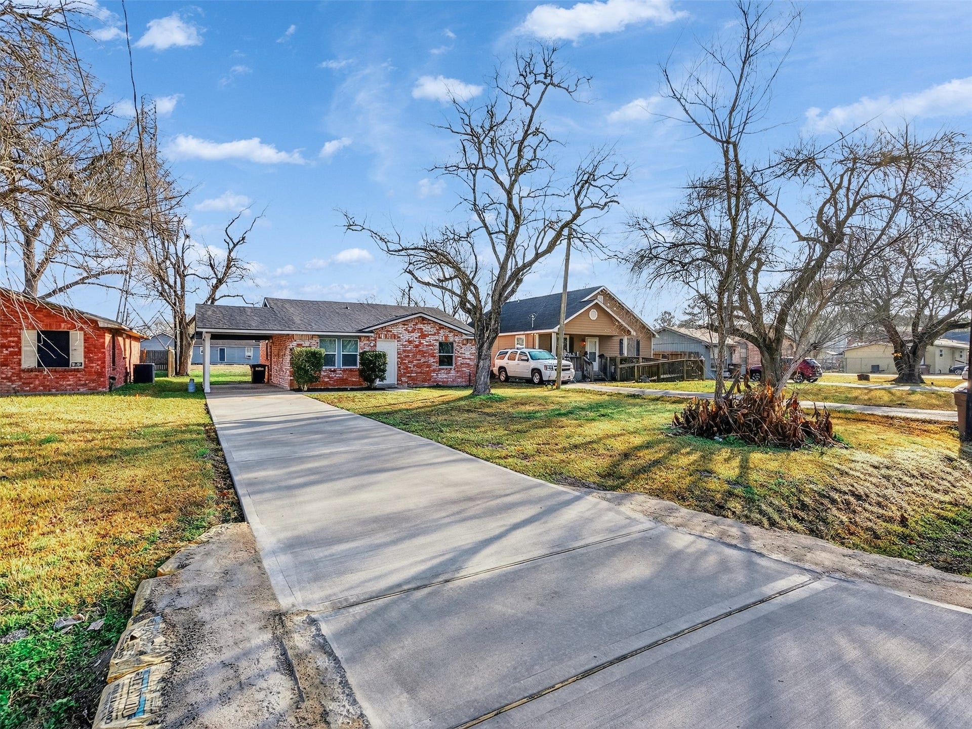 2613 Timber Drive, Dickinson, TX 77539 2613 Timber Drive, Dickinson, TX 77539
