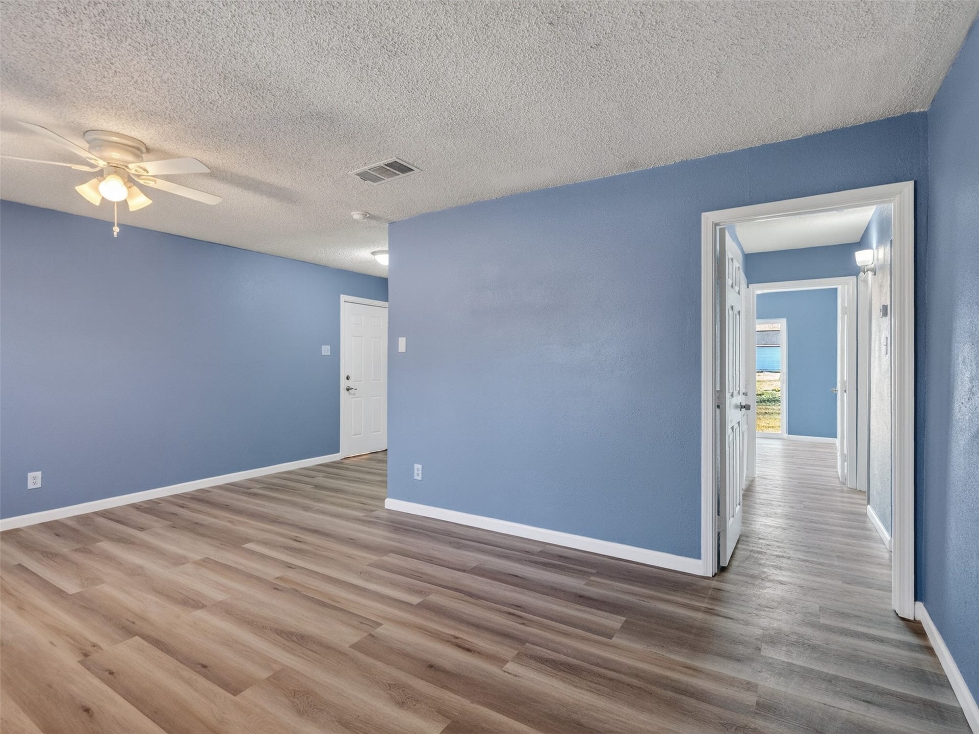 2613 Timber Drive, Dickinson, TX 77539 2613 Timber Drive, Dickinson, TX 77539