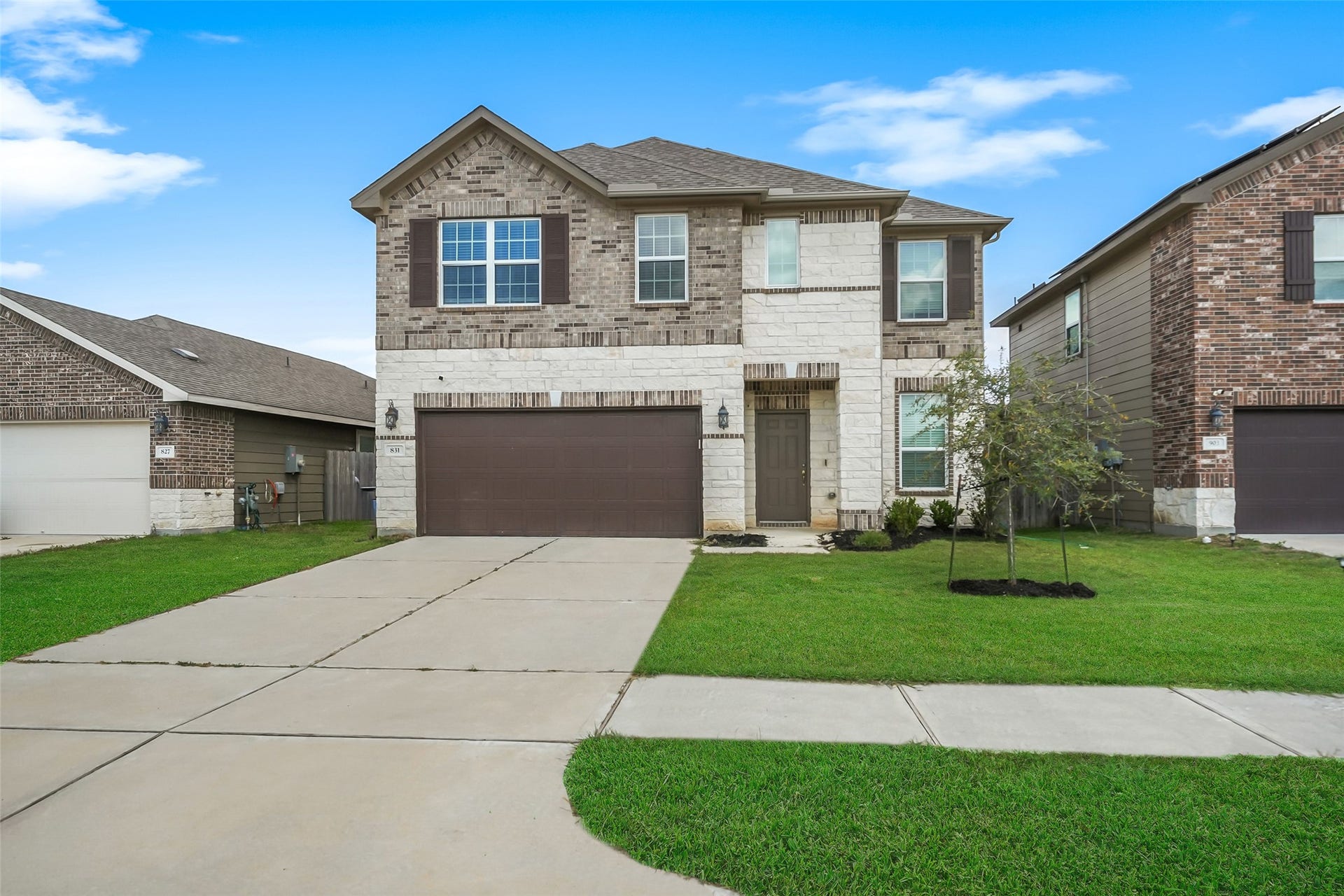 831 Cloverdale Drive, Rosharon, TX 77583 Front Elevation