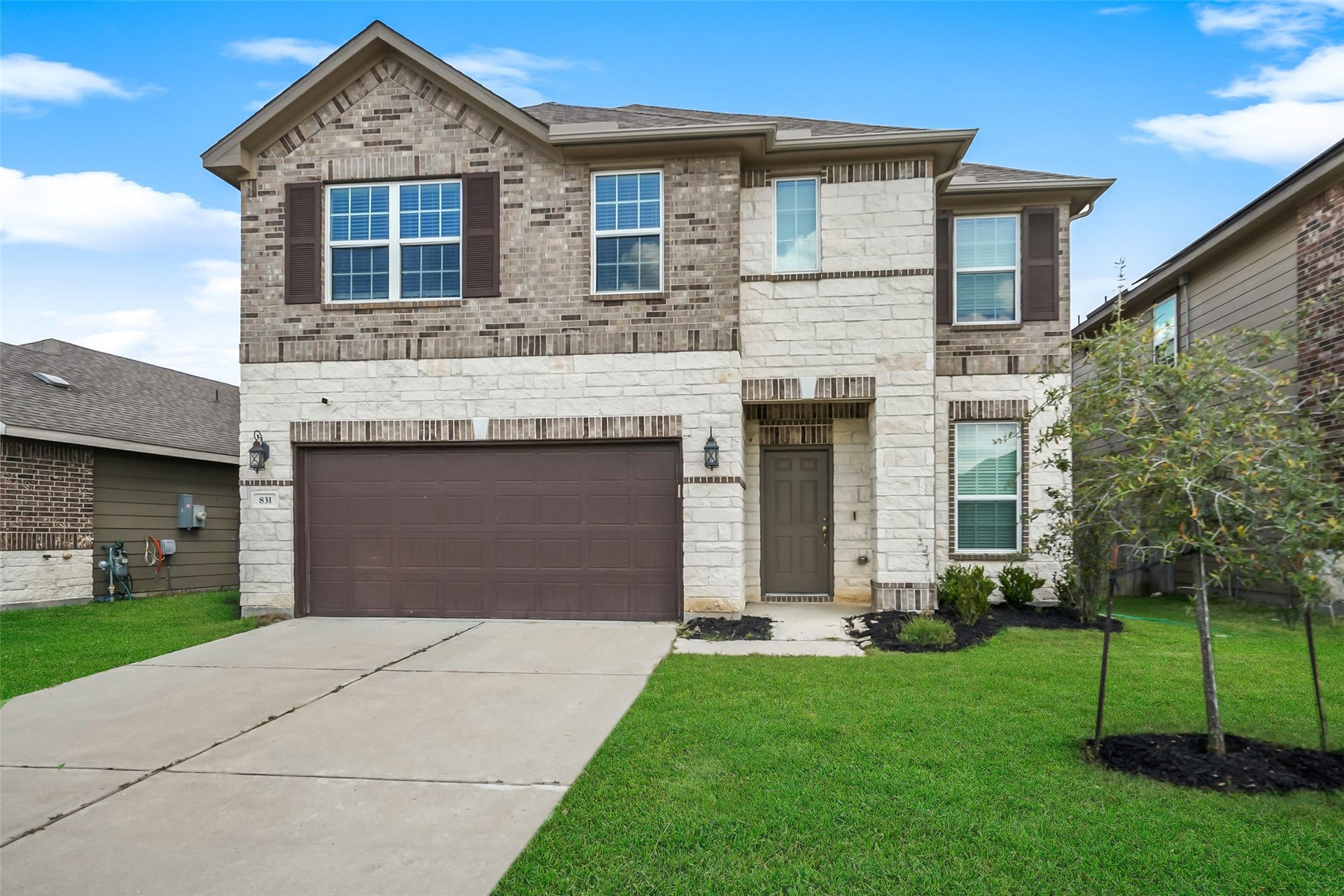 831 Cloverdale Drive, Rosharon, TX 77583 Front Elevation