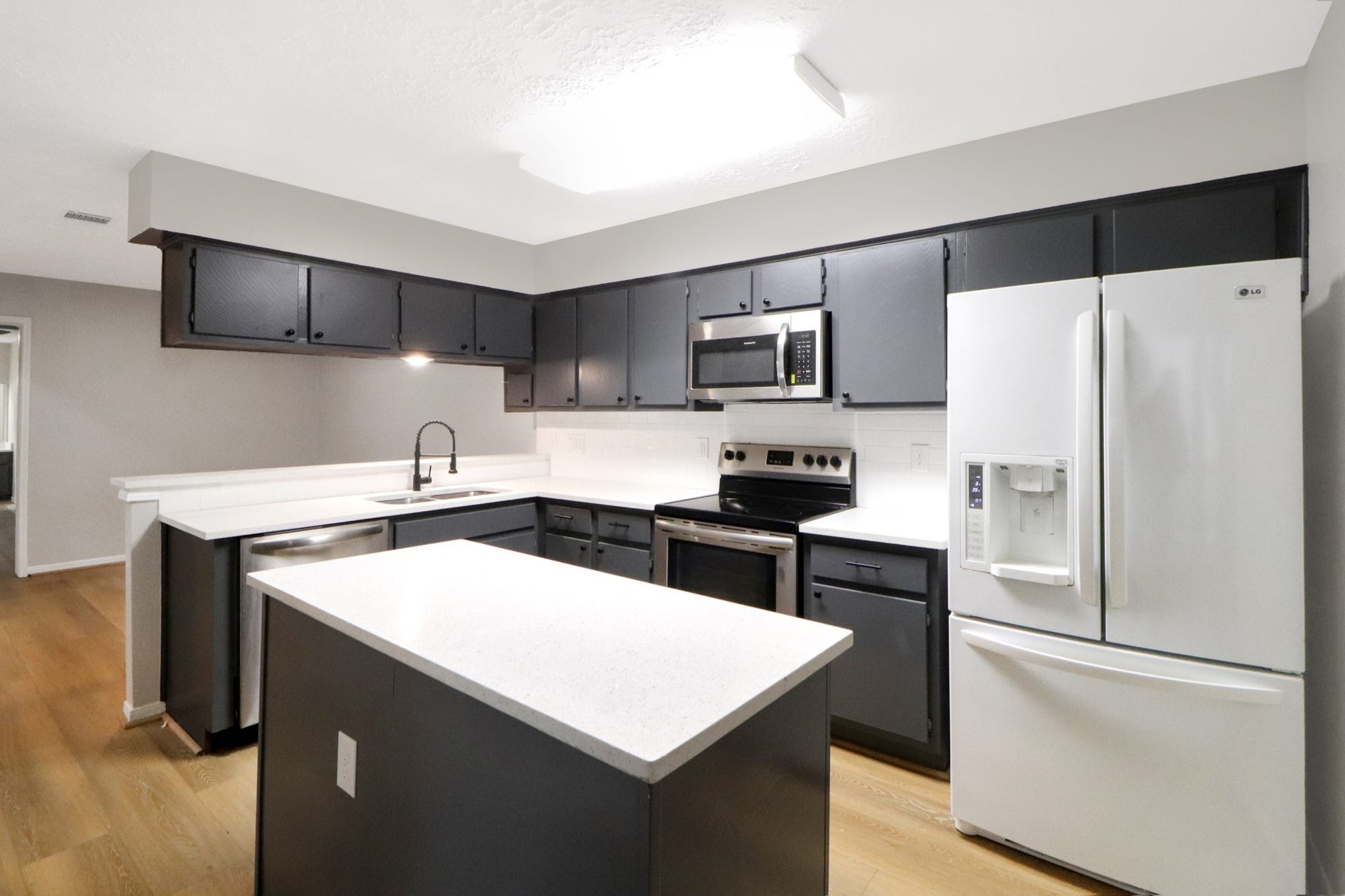 12154 Stone West Drive, Houston, TX 77035 12154 Stone West Drive, Houston, TX 77035