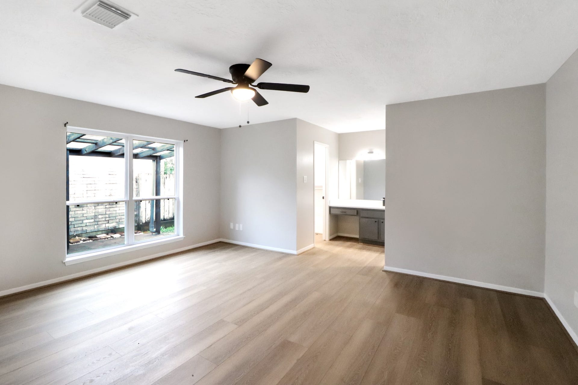 12154 Stone West Drive, Houston, TX 77035 12154 Stone West Drive, Houston, TX 77035