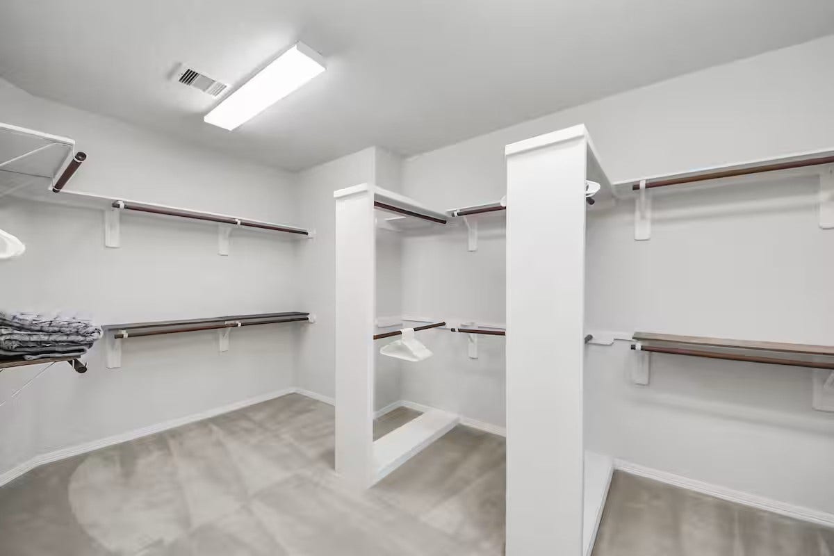 11631 Royal Oaks View, Houston, TX 77082 11631 Royal Oaks View, Houston, TX 77082