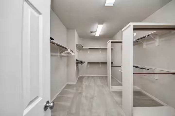 11631 Royal Oaks View, Houston, TX 77082 11631 Royal Oaks View, Houston, TX 77082