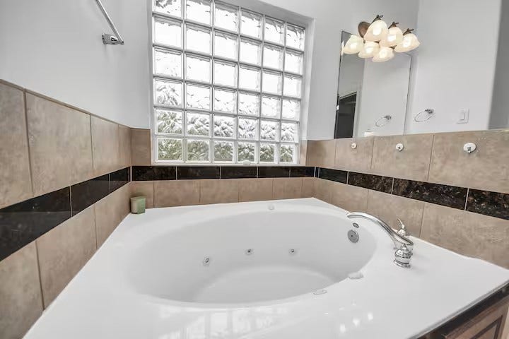11631 Royal Oaks View, Houston, TX 77082 11631 Royal Oaks View, Houston, TX 77082