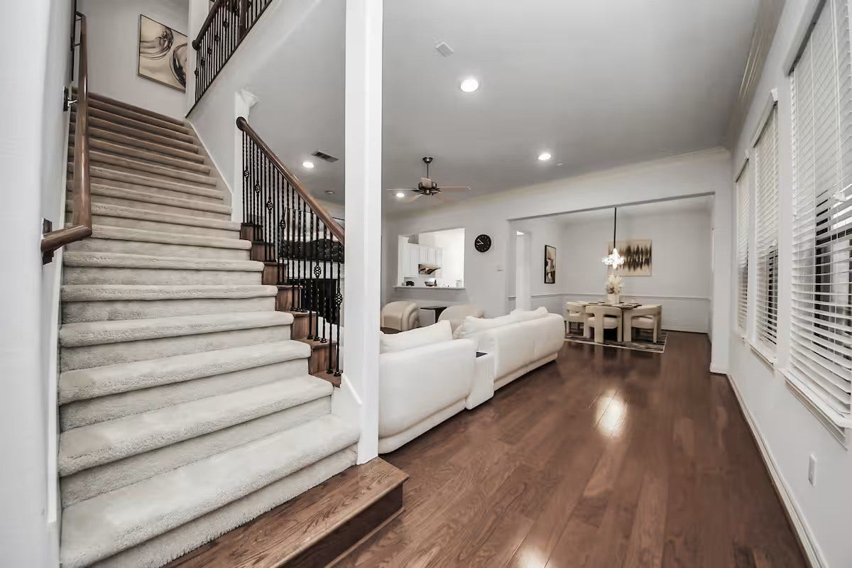 11631 Royal Oaks View, Houston, TX 77082 11631 Royal Oaks View, Houston, TX 77082