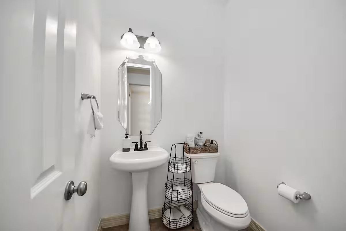 11631 Royal Oaks View, Houston, TX 77082 11631 Royal Oaks View, Houston, TX 77082