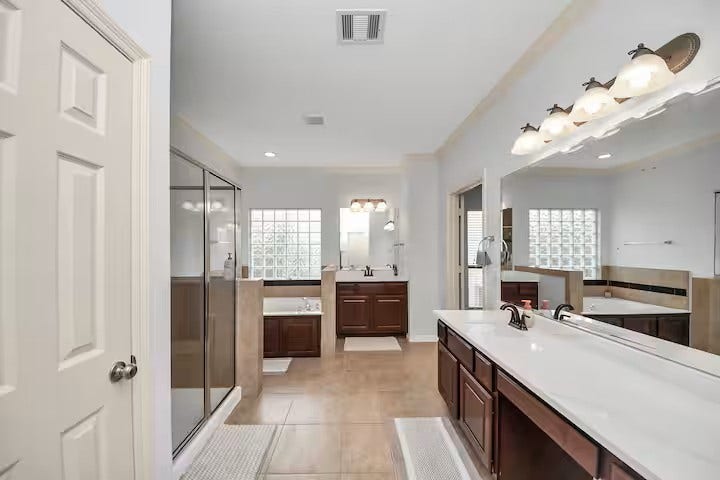 11631 Royal Oaks View, Houston, TX 77082 11631 Royal Oaks View, Houston, TX 77082