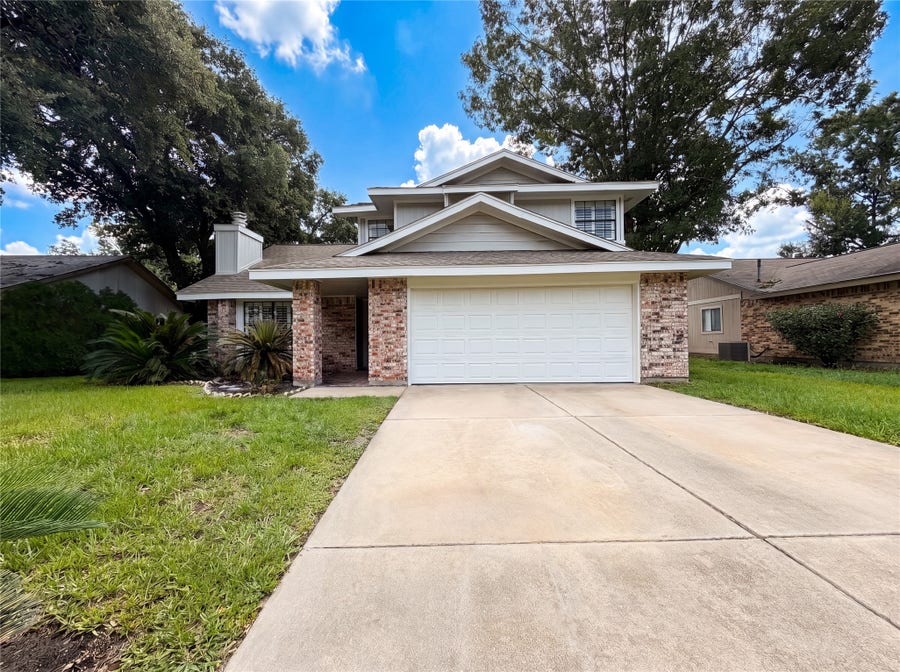Property photo for 807 Mountain Meadows Drive, Katy, TX