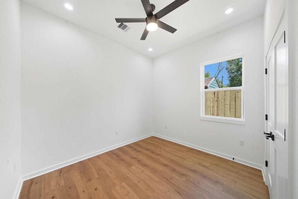 5029 Van Fleet Street, #A, Houston, TX 77033 5029 Van Fleet Street, #A, Houston, TX 77033