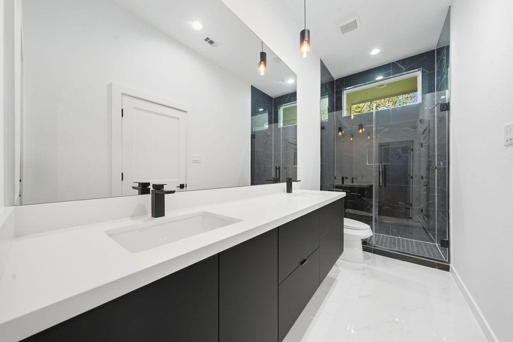 5029 Van Fleet Street, #A, Houston, TX 77033 5029 Van Fleet Street, #A, Houston, TX 77033