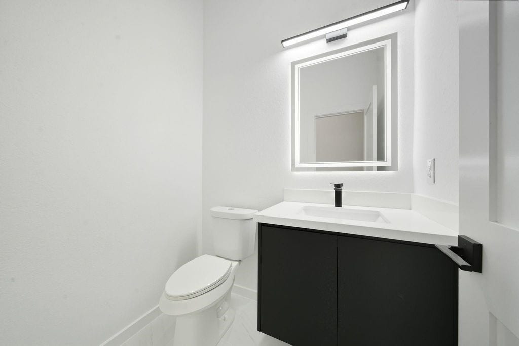 5029 Van Fleet Street, #A, Houston, TX 77033 5029 Van Fleet Street, #A, Houston, TX 77033