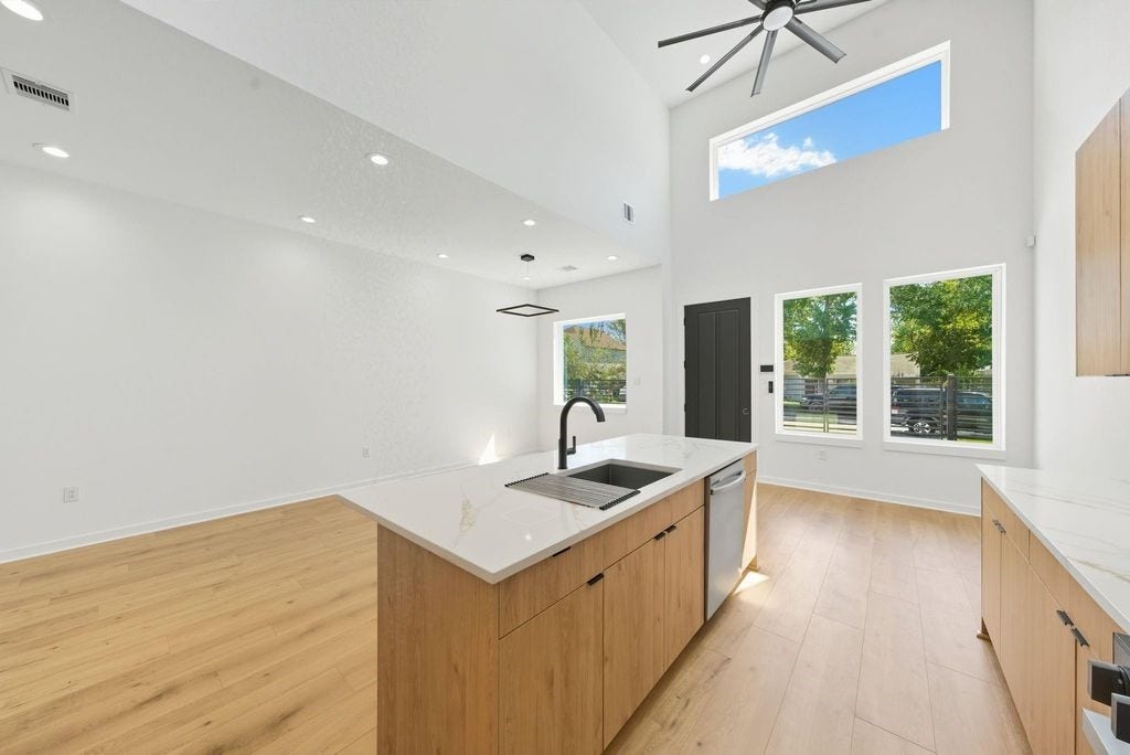 5029 Van Fleet Street, #A, Houston, TX 77033 5029 Van Fleet Street, #A, Houston, TX 77033