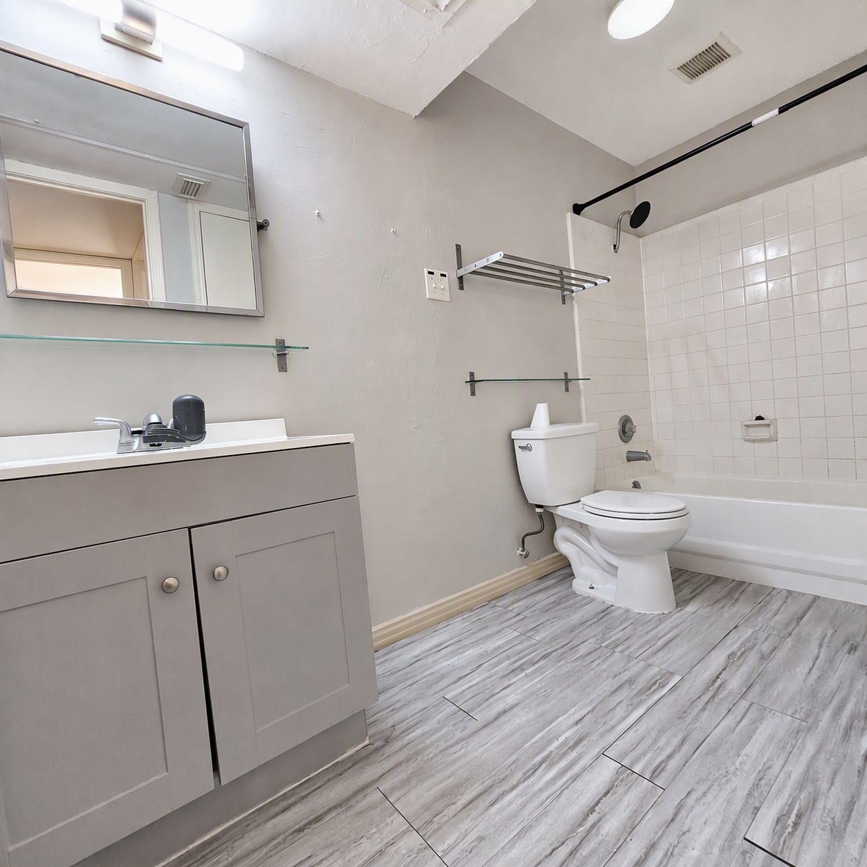 2120 El Paseo Street, #620, Houston, TX 77054 2120 El Paseo Street, #620, Houston, TX 77054