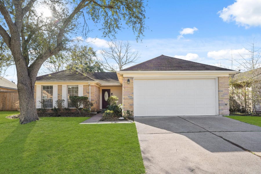 Property photo for 4522 Alamo Avenue, Sugar Land, TX