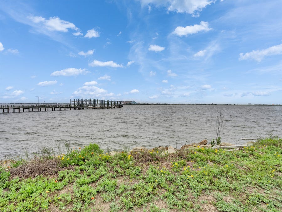 Property photo for 8415 Teichman Road, Galveston, TX