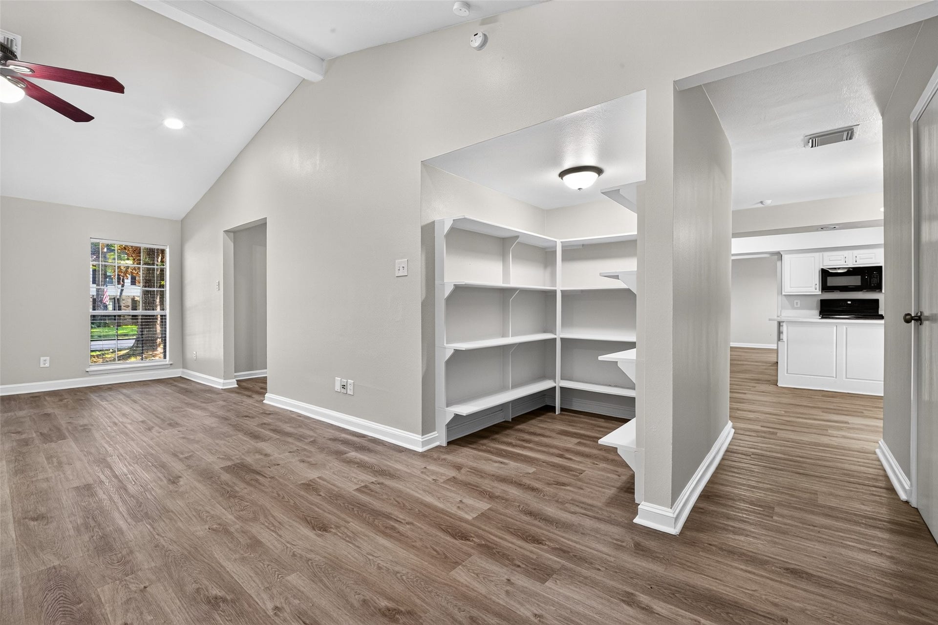 185 Maple Branch Street, The Woodlands, TX 77380 185 Maple Branch Street, The Woodlands, TX 77380