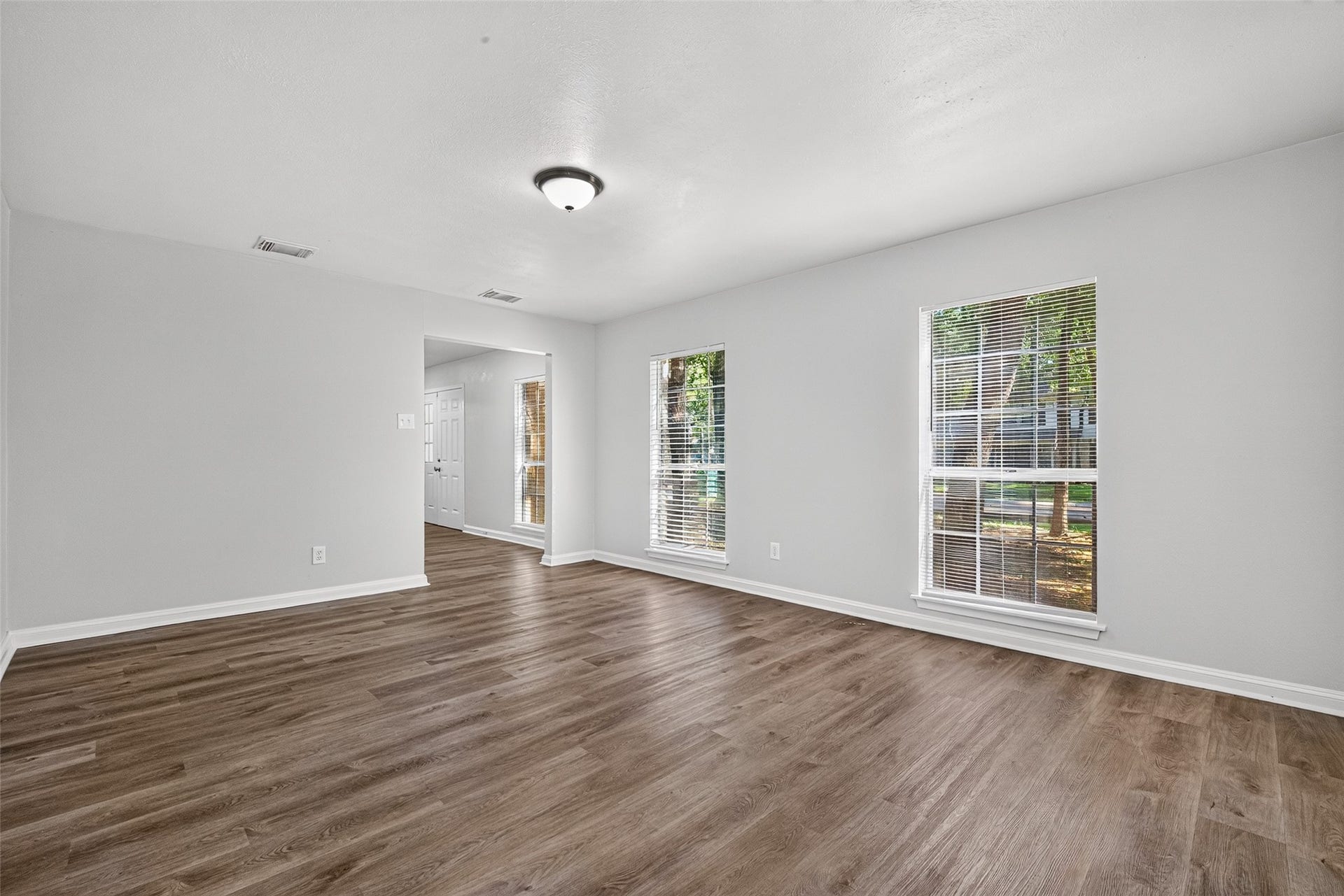 185 Maple Branch Street, The Woodlands, TX 77380 185 Maple Branch Street, The Woodlands, TX 77380