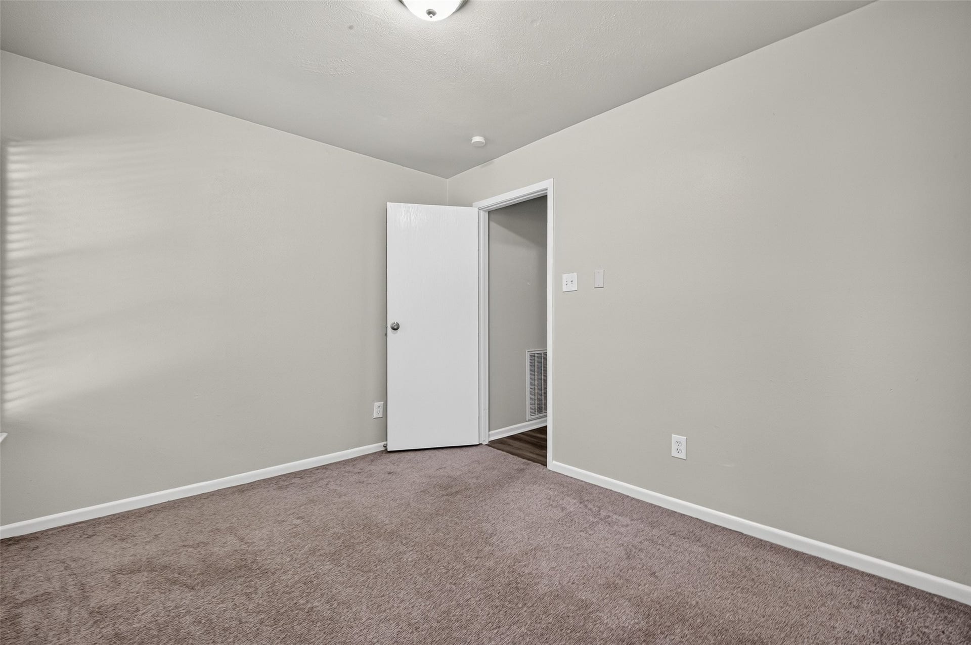 185 Maple Branch Street, The Woodlands, TX 77380 185 Maple Branch Street, The Woodlands, TX 77380