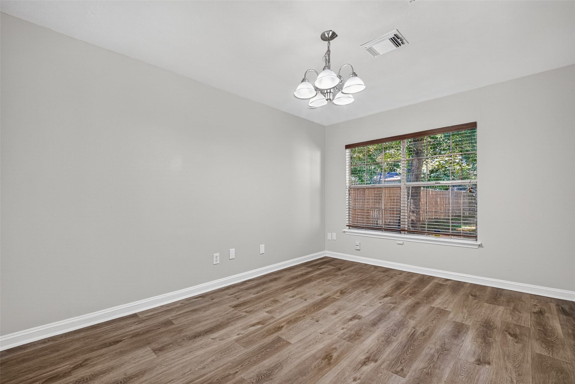 185 Maple Branch Street, The Woodlands, TX 77380 185 Maple Branch Street, The Woodlands, TX 77380