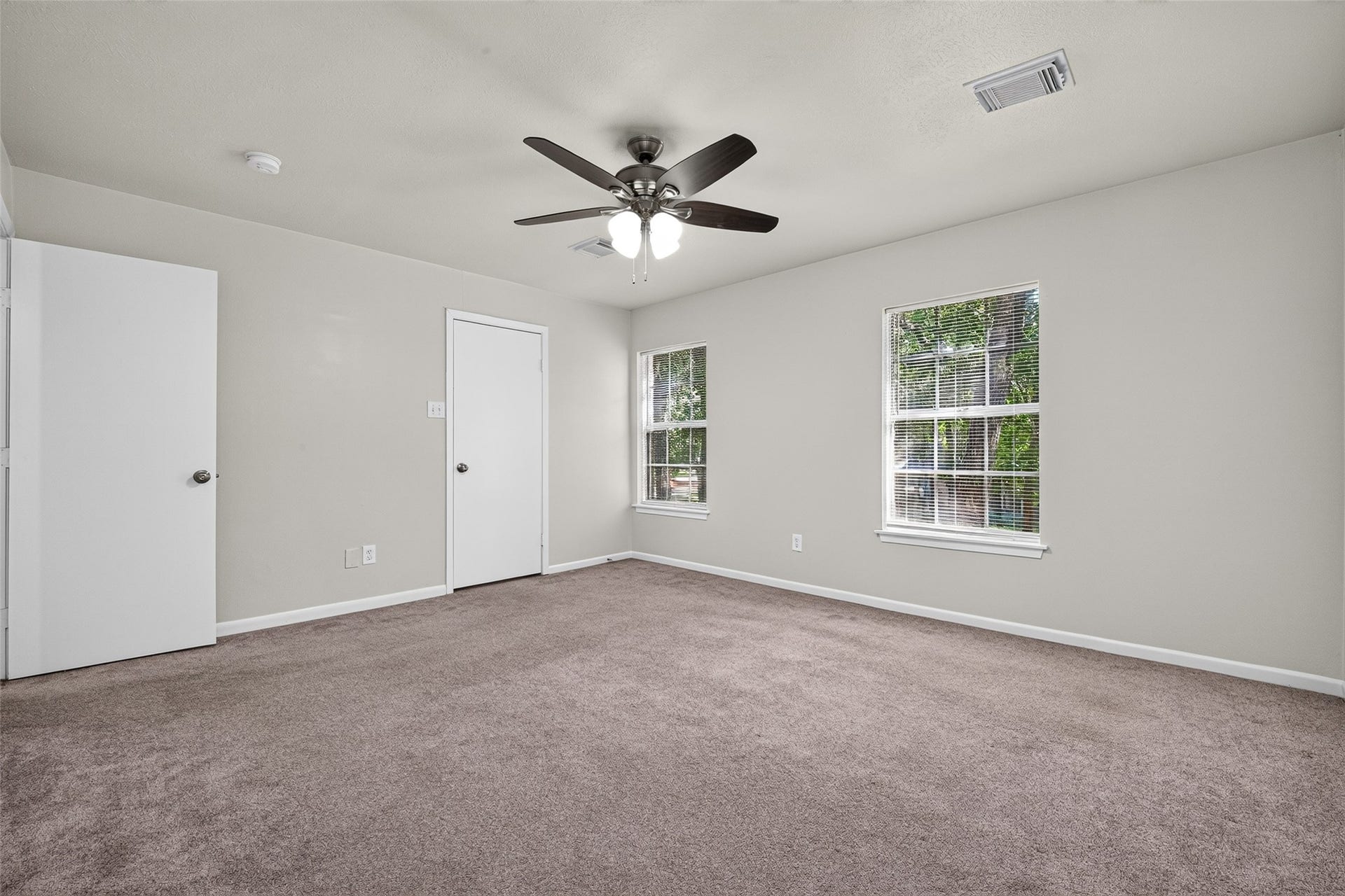 185 Maple Branch Street, The Woodlands, TX 77380 185 Maple Branch Street, The Woodlands, TX 77380