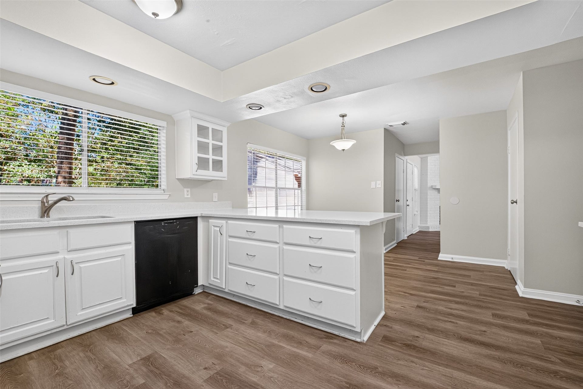 185 Maple Branch Street, The Woodlands, TX 77380 185 Maple Branch Street, The Woodlands, TX 77380