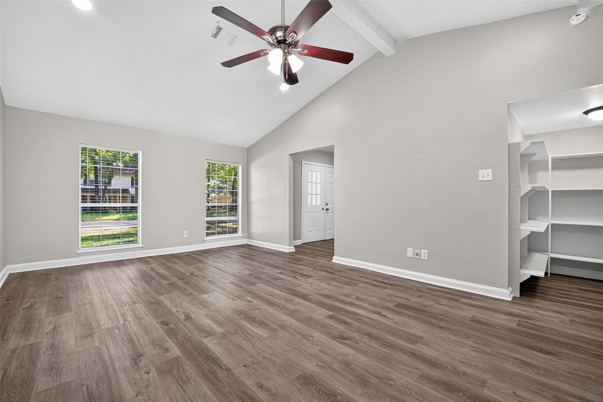 185 Maple Branch Street, The Woodlands, TX 77380 185 Maple Branch Street, The Woodlands, TX 77380