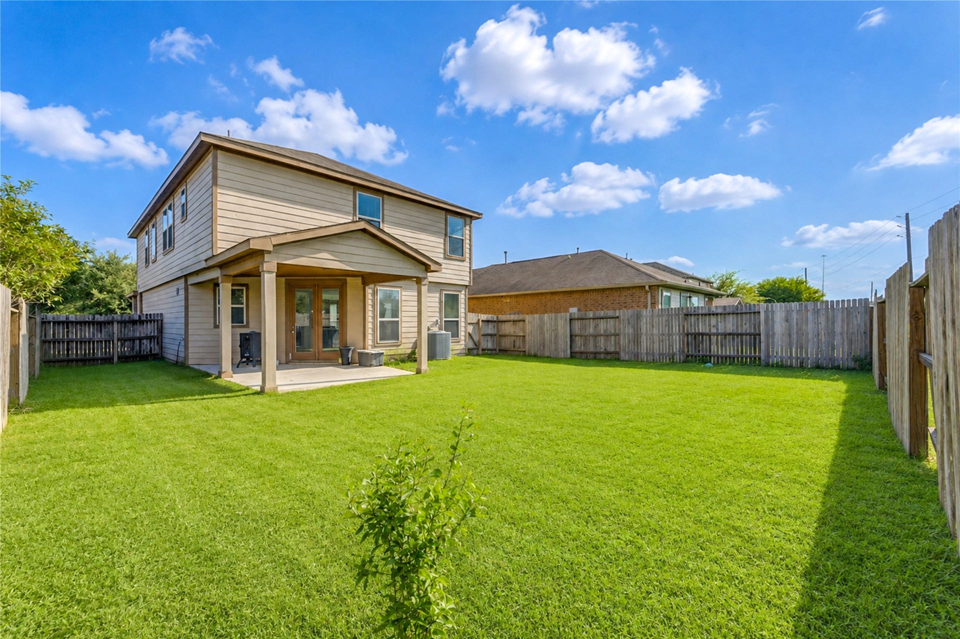2615 Skyview Moon Drive, Houston, TX 77047 Backyard