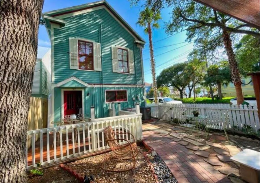 Property photo for 2328 Avenue M, Galveston, TX