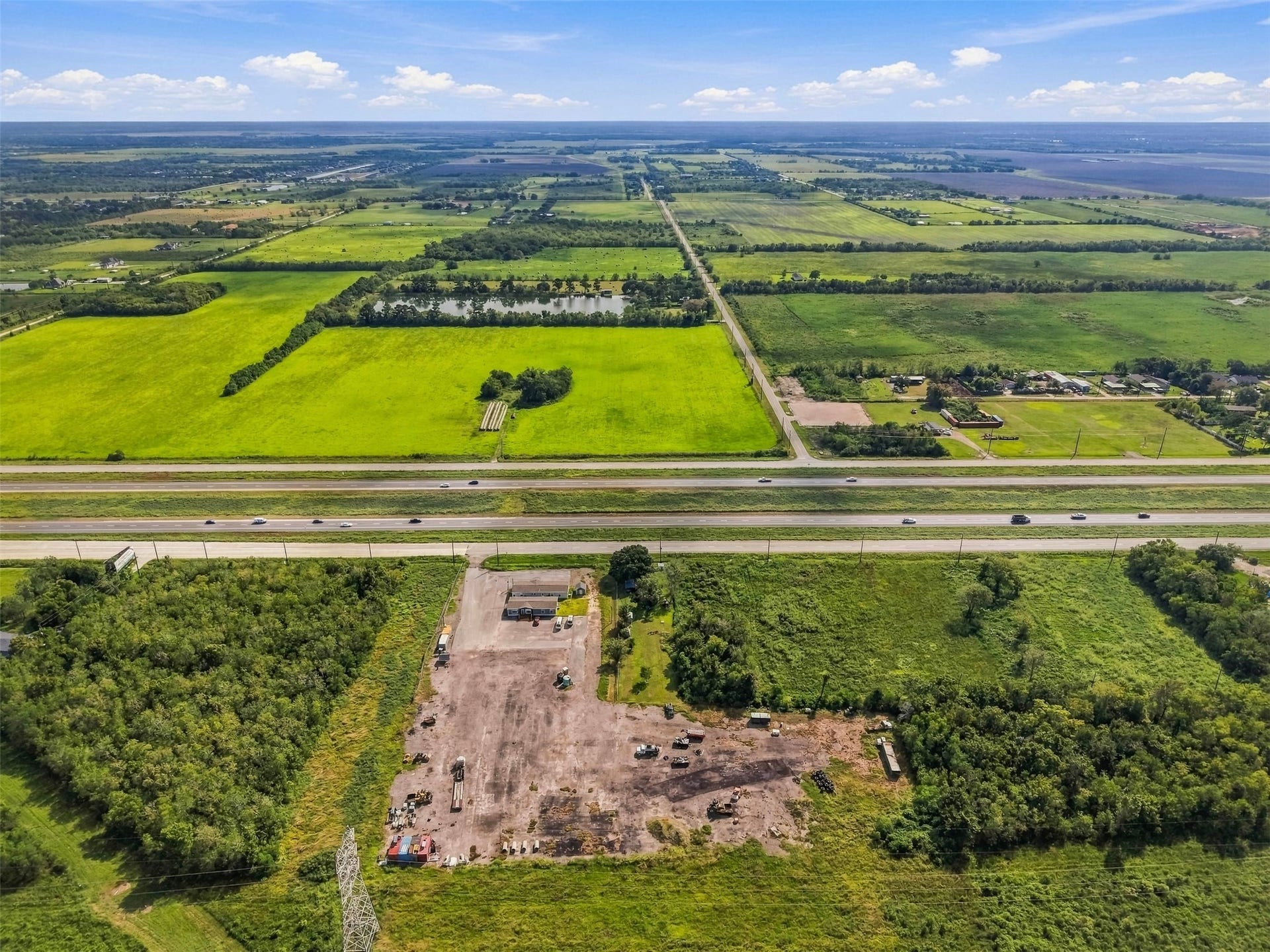15605 Highway 6, Santa Fe, TX 77517 15605 Highway 6, Santa Fe, TX 77517