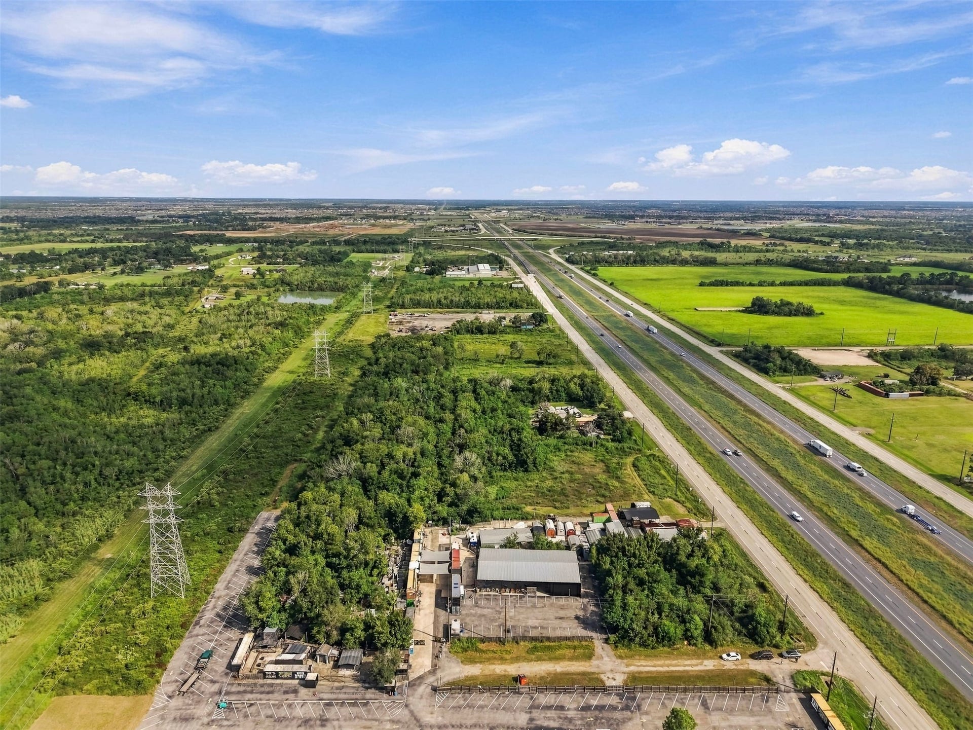 15605 Highway 6, Santa Fe, TX 77517 15605 Highway 6, Santa Fe, TX 77517