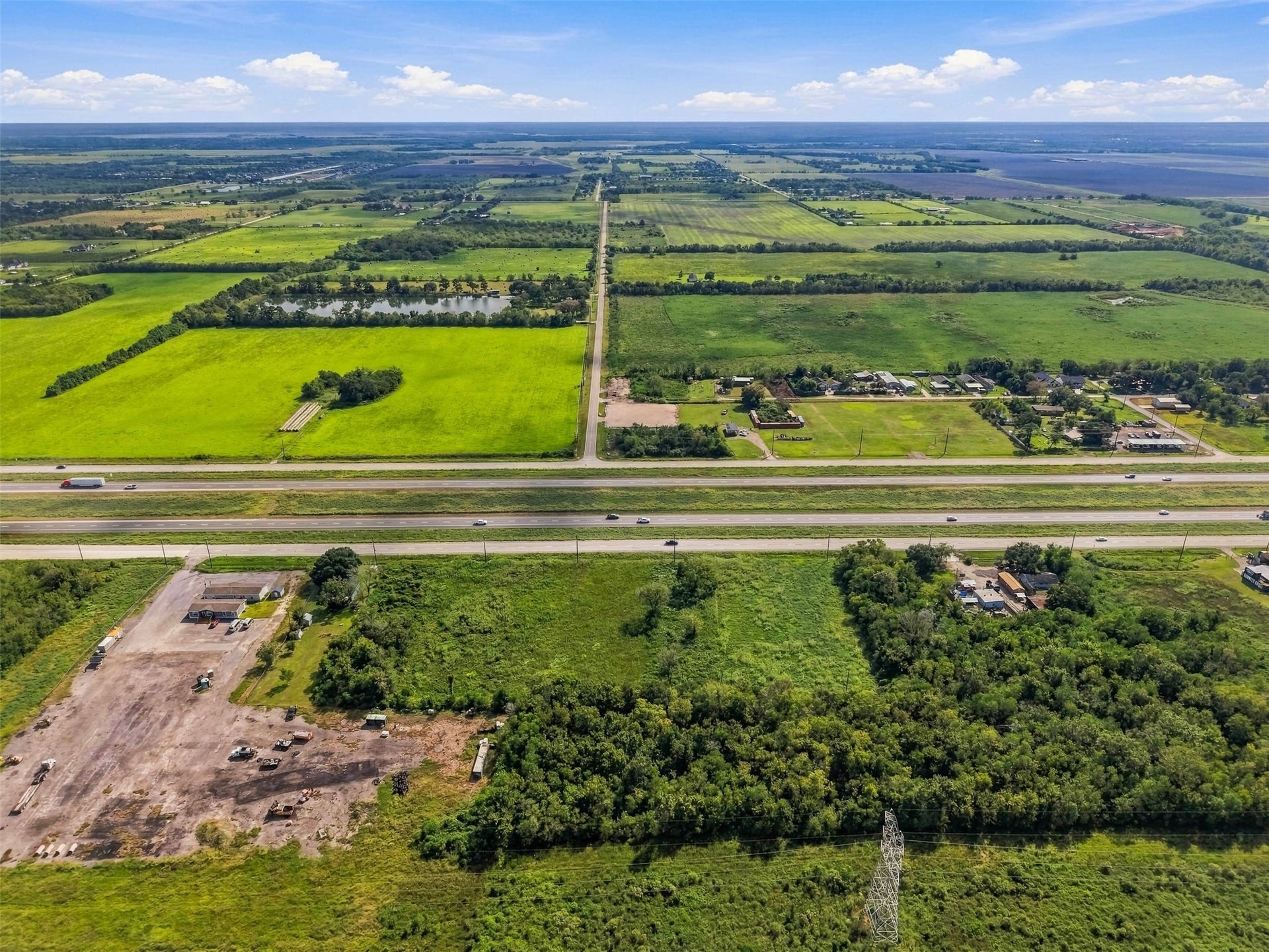 15605 Highway 6, Santa Fe, TX 77517 15605 Highway 6, Santa Fe, TX 77517