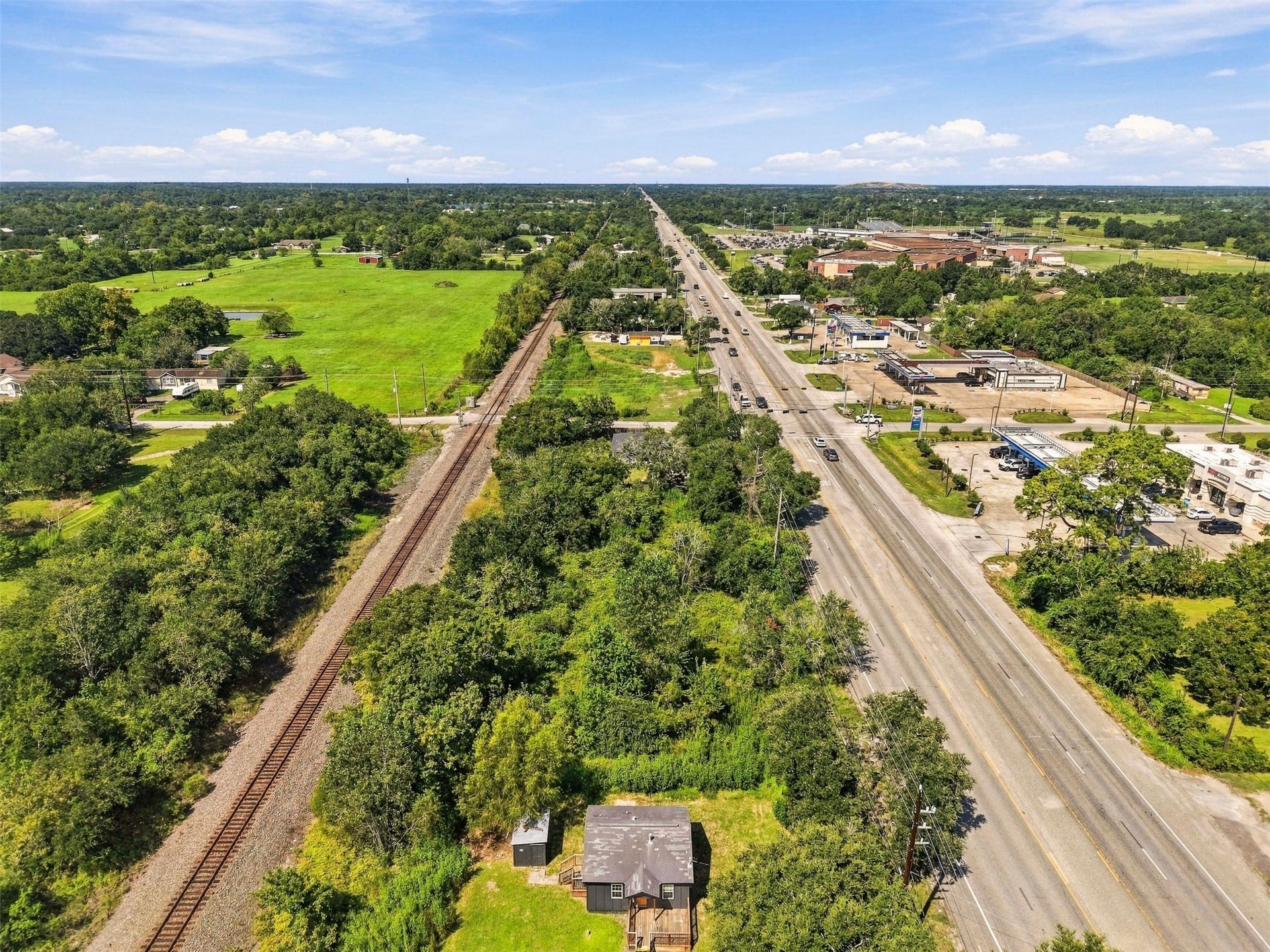 15605 Highway 6, Santa Fe, TX 77517 15605 Highway 6, Santa Fe, TX 77517