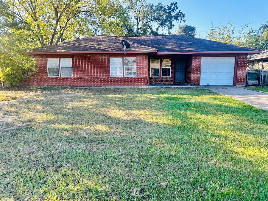 Property photo for 9314 Woodlyn Road, Houston, TX