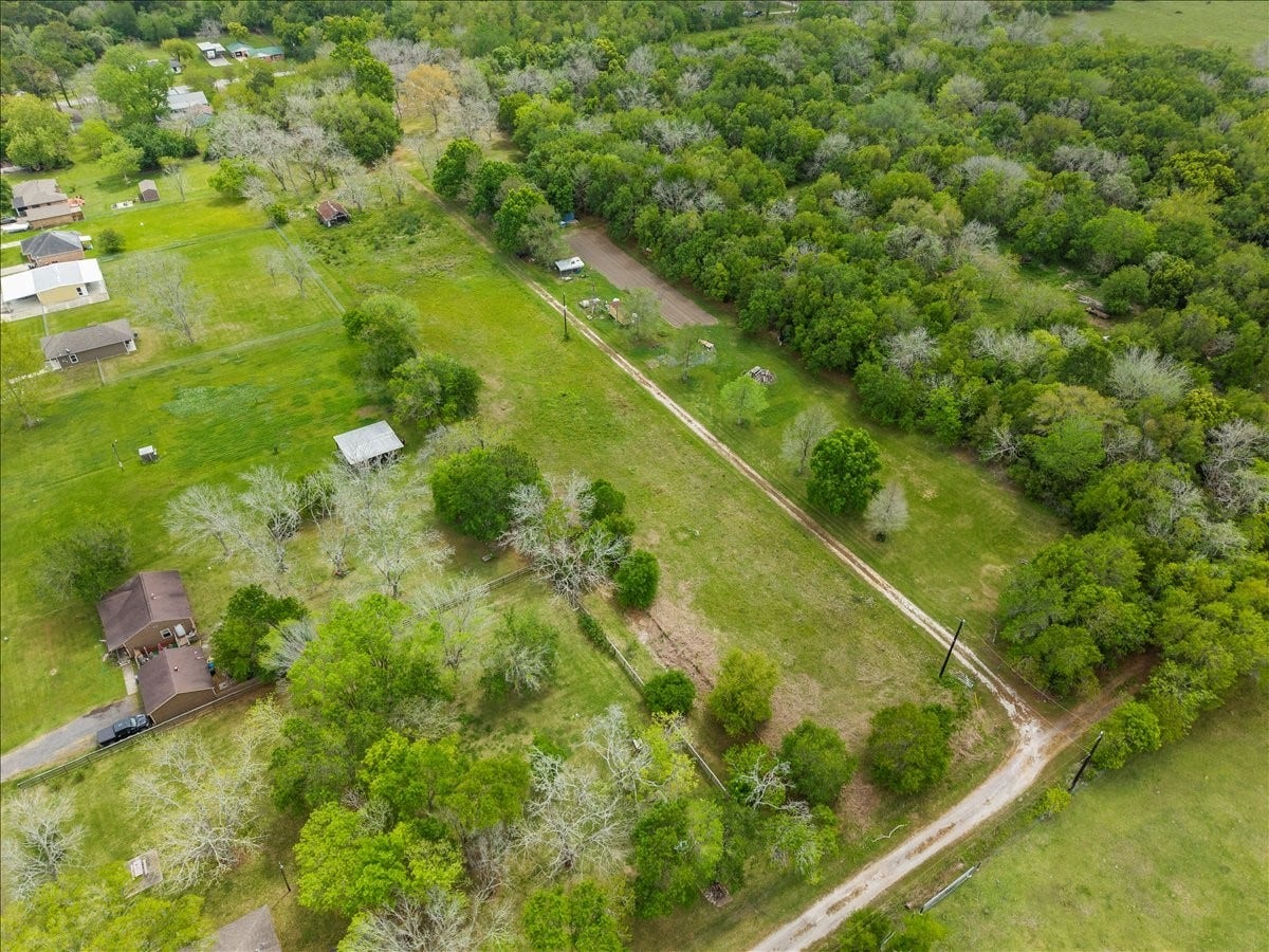 8011 Custer Street, Hitchcock, TX 77563 8011 Custer Street, Hitchcock, TX 77563