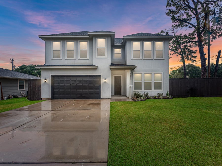 Property photo for 1902 Stillwood Drive, Houston, TX