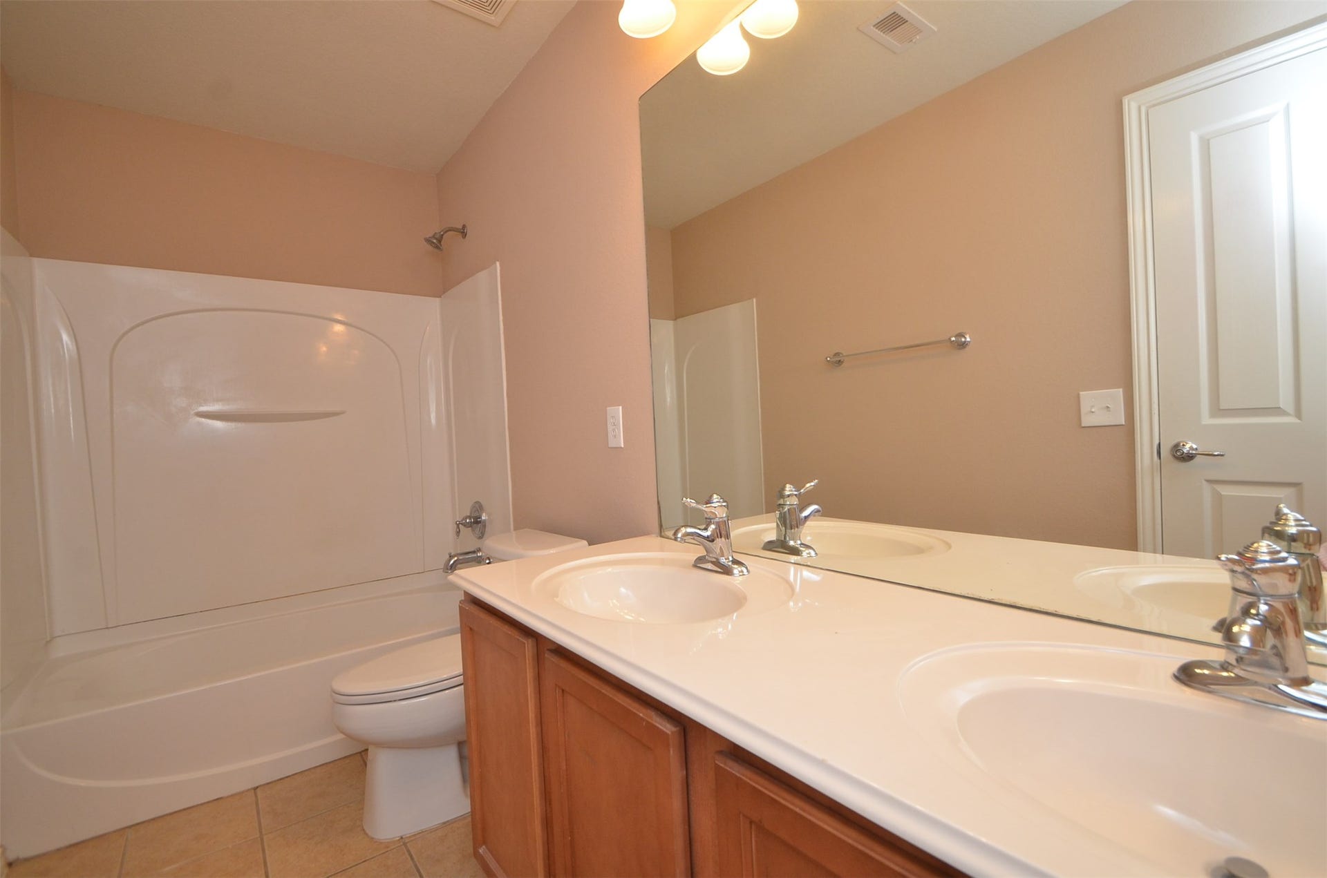 915 Butterfly Lane, Rosenberg, TX 77469 915 Butterfly Lane, Rosenberg, TX 77469