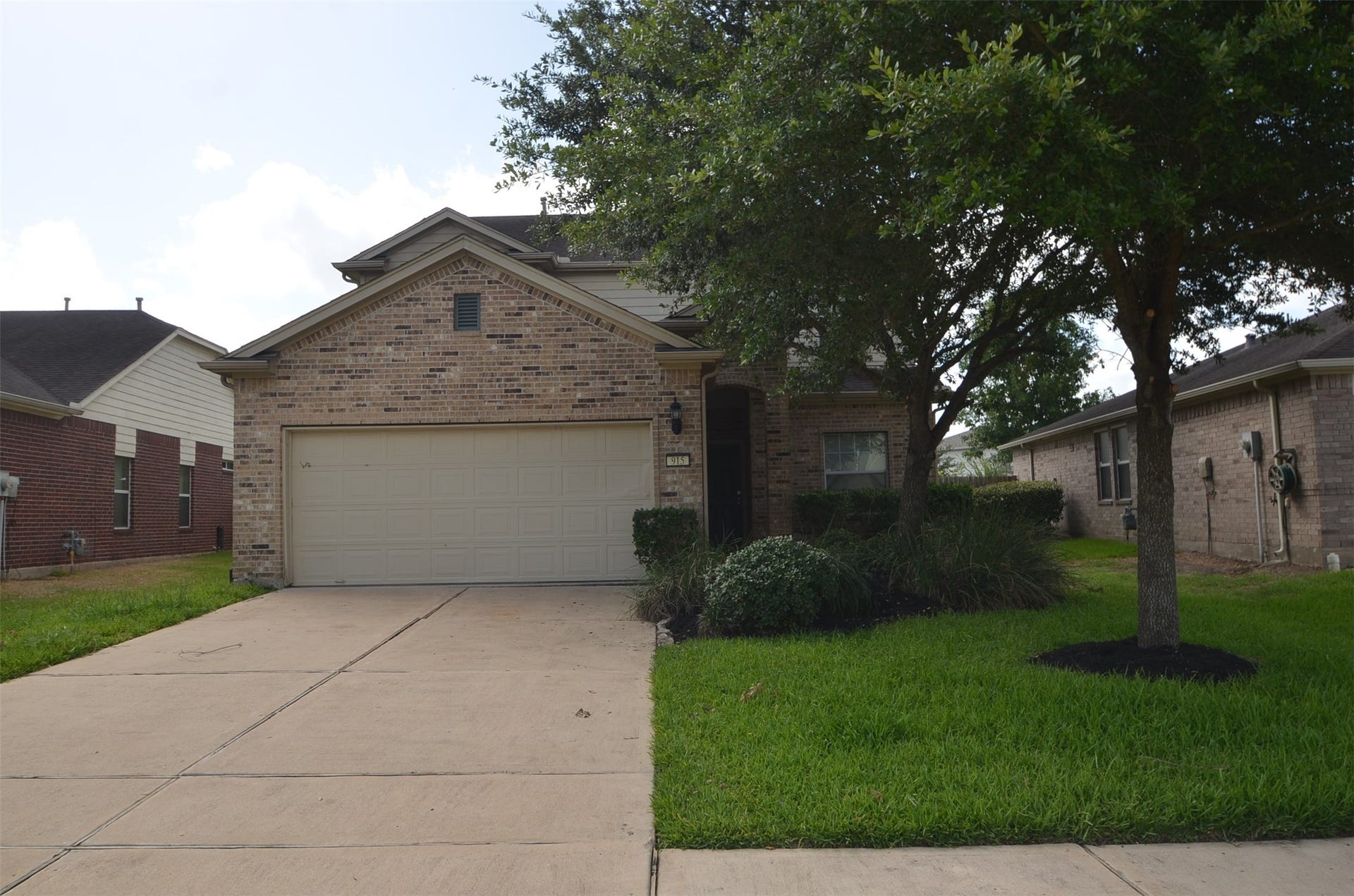 915 Butterfly Lane, Rosenberg, TX 77469 915 Butterfly Lane, Rosenberg, TX 77469