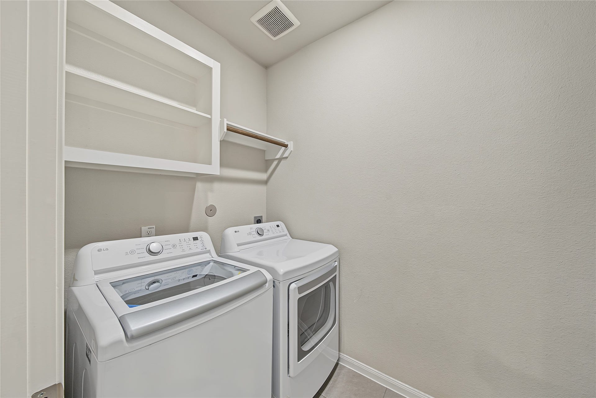 8719 Arbor Trail Drive, Missouri City, TX 77459 8719 Arbor Trail Drive, Missouri City, TX 77459