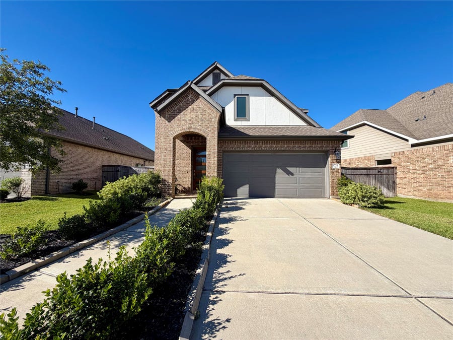 Property photo for 8719 Arbor Trail Drive, Missouri City, TX