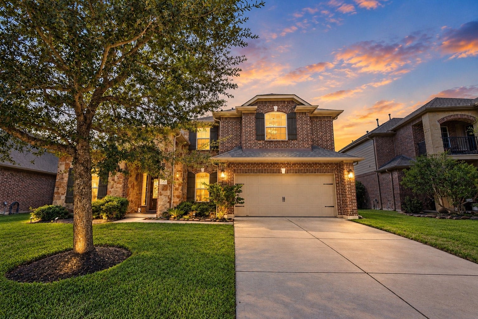 Welcome to 2114 Snowy Egret Ln, in Hawks Landing