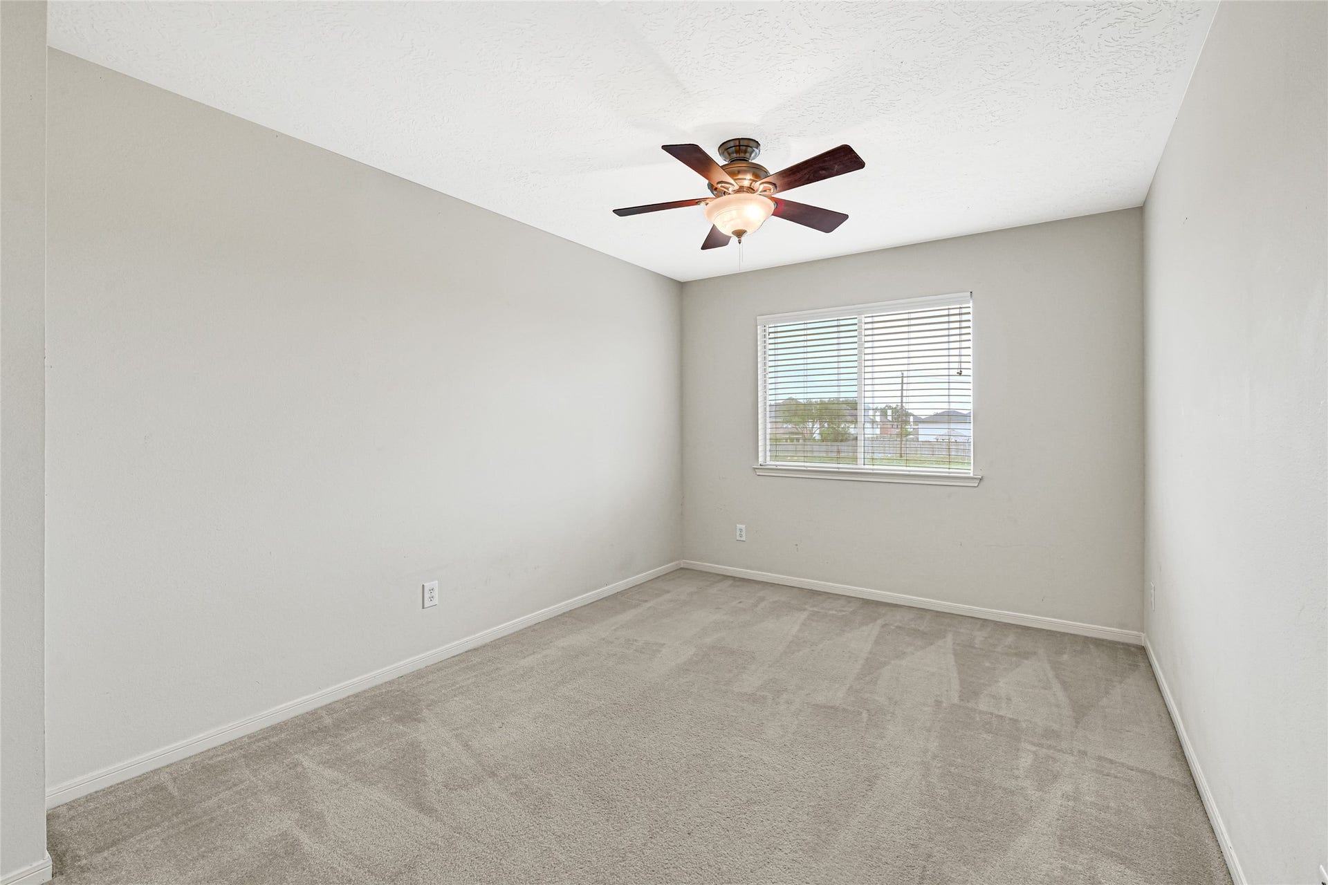7543 Park Bend Lane, Pasadena, TX 77505 7543 Park Bend Lane, Pasadena, TX 77505