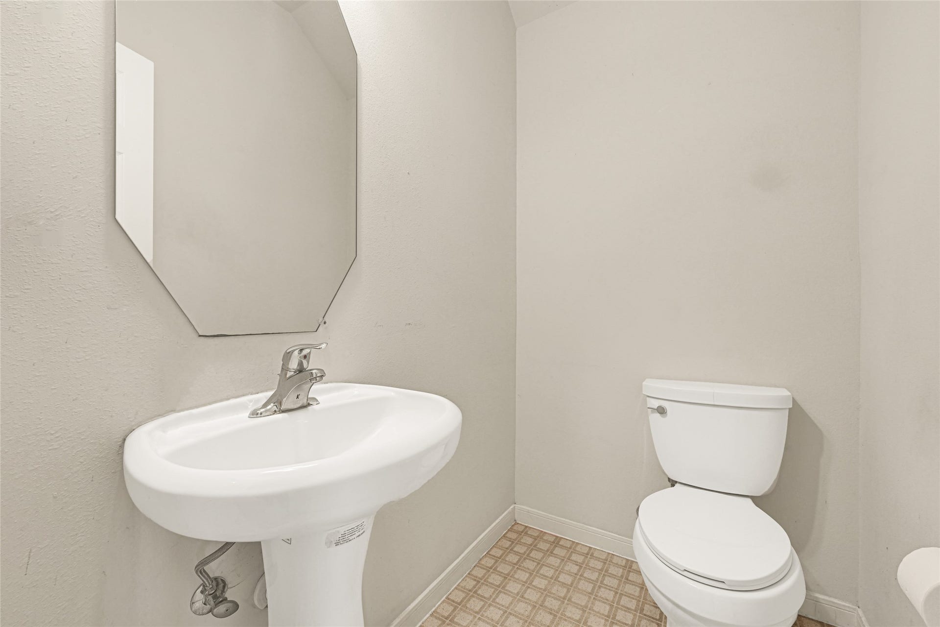 7543 Park Bend Lane, Pasadena, TX 77505 7543 Park Bend Lane, Pasadena, TX 77505