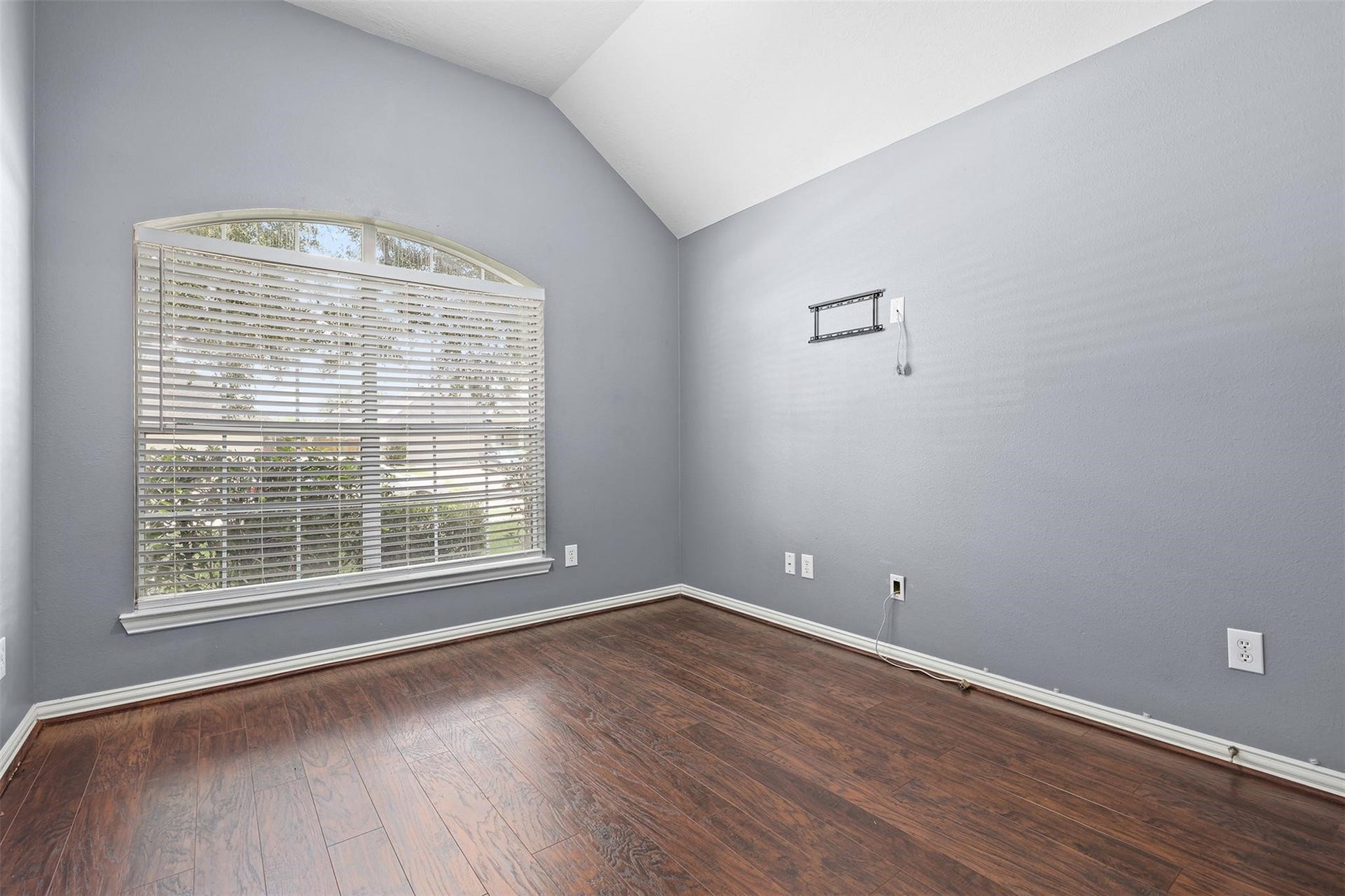 7611 Waterlilly Lane, Pearland, TX 77581
