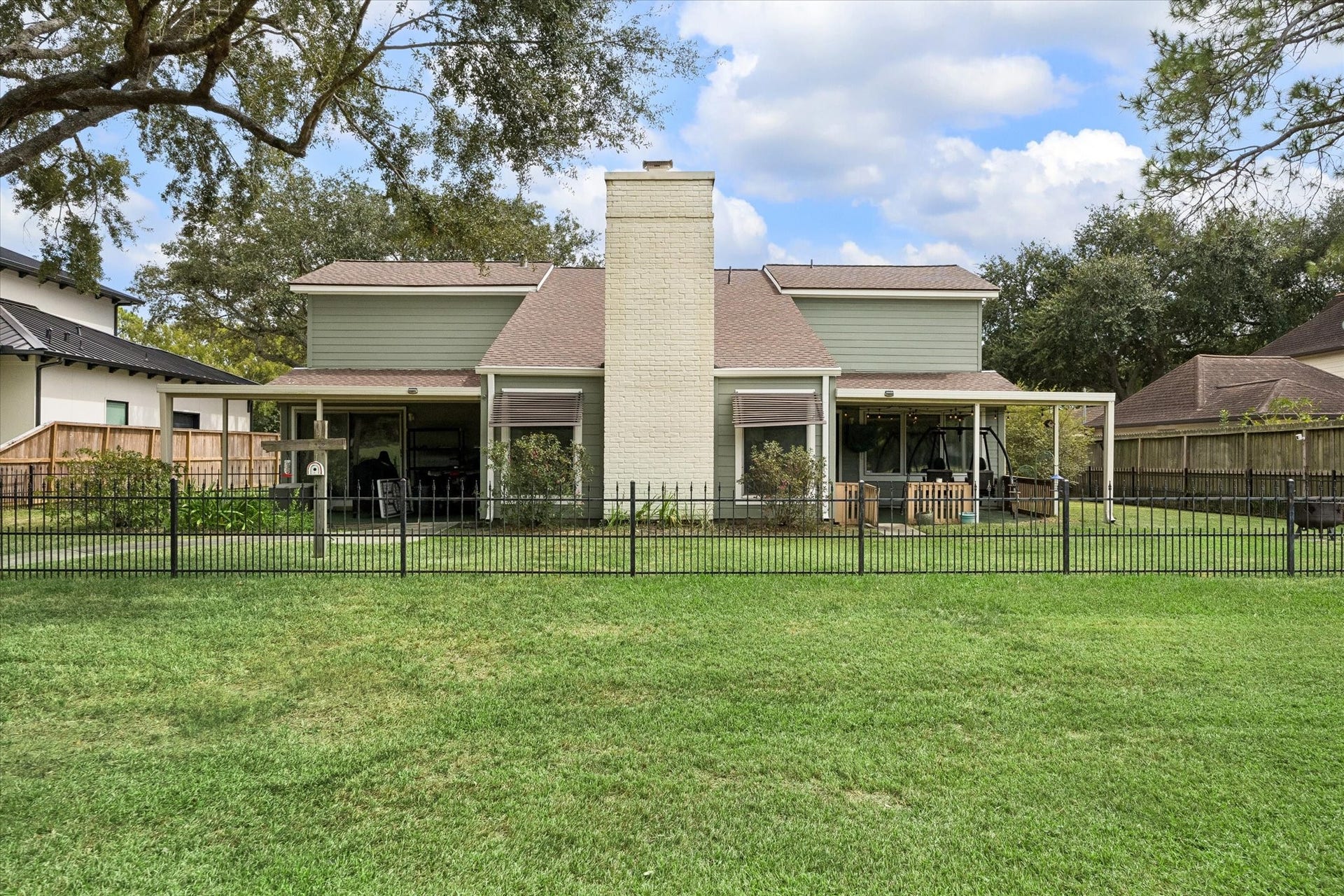 2218 Green Tee Drive Drive, Pearland, TX 77581